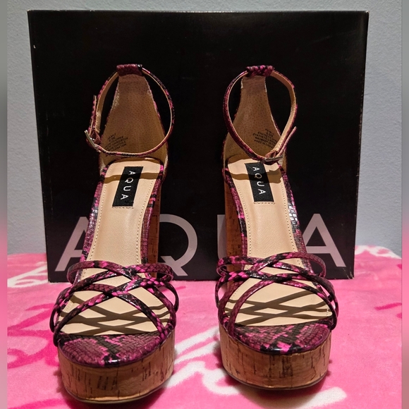 Aqua Women's Pink Snake Platform Cork Like Ankle Strap Heels, Size 6.5M - Picture 3 of 10